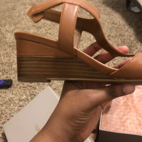 Heels - Picture 3 of 3